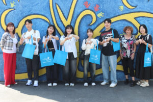 Knowledge Exchange with Student Teachers from Korea