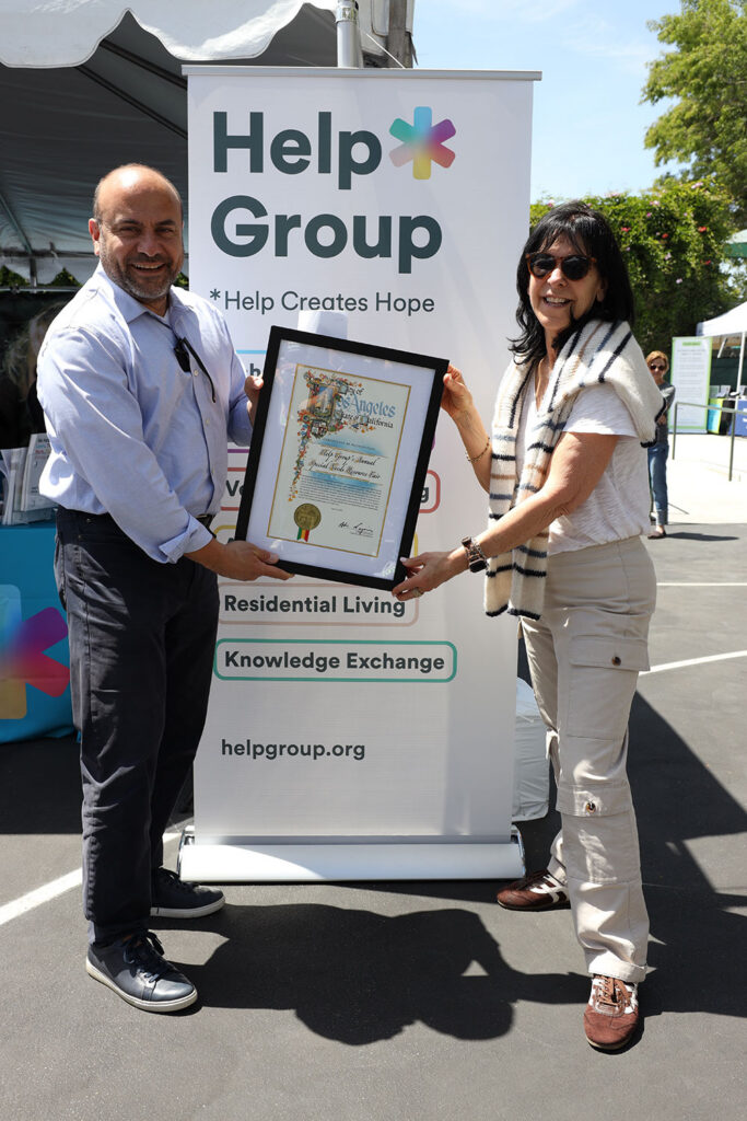 Councilmember Adrin Nazarian presented Dr. Berman with a certificate of recognition in celebration of Help Group’s impact. 